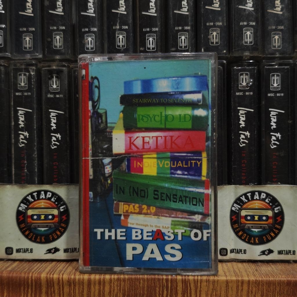 Kaset - Pas Band - The Beast Of Pas - Kaset Pita - Radio Tape - Radio - Pemutar Kaset - Retro - Clas