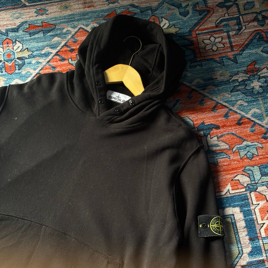 Stone Island Original Dewasa Badge Hoodie - Black Certilogo Bekas