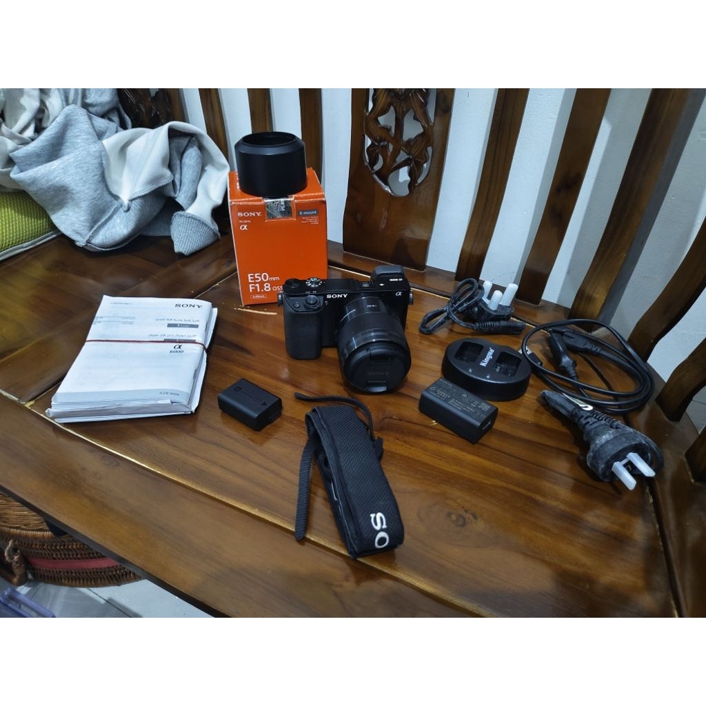 Kamera Camera Mirrorless Sony a6000 lengkap Mulus lensa fix 50mm f1.8 fullset SC 5300 no DSLR a6400 