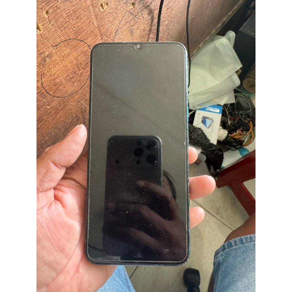 HANDPHONE HP REALME 5i RAM 4GB INTERNAL 64GB