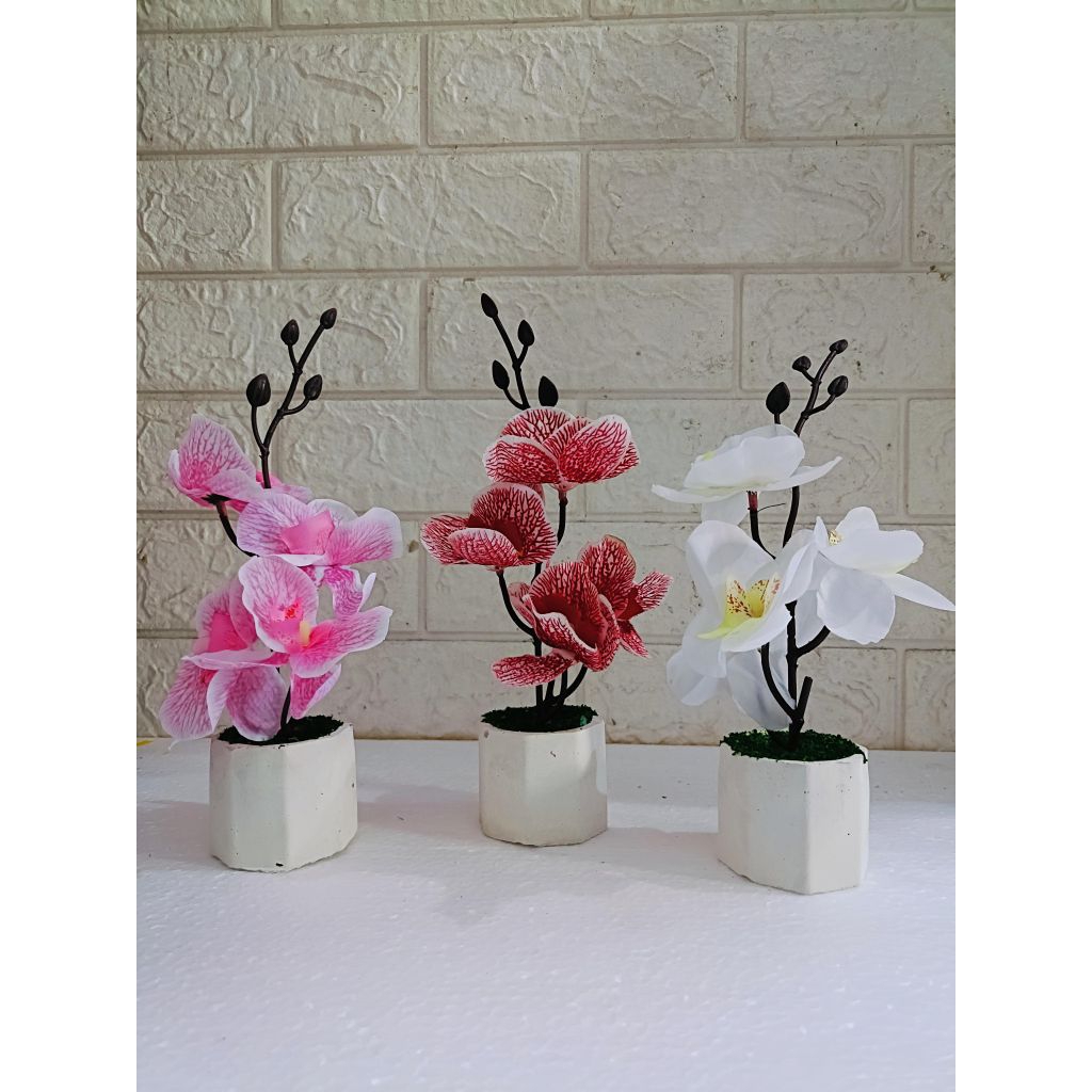 BUNGA HIAS BUNGA ANGGREK BULAN PLASTIK BUNGA ARTIFICIAL DEKORASI RUMAH
