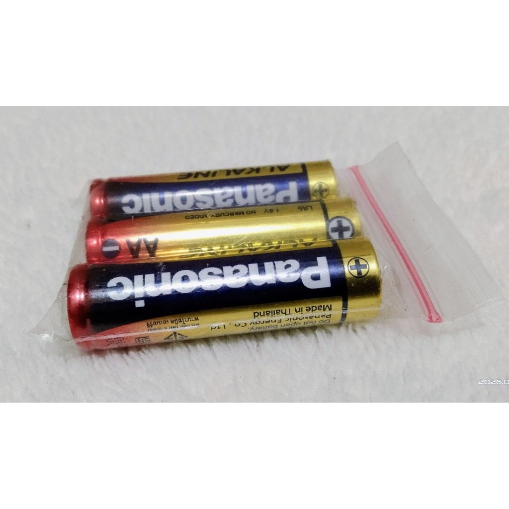 tanpa kardus 3 pcs batre/baterai/batrei panasonic alkaline Panasonic Alkaline ukuran AA (LR6)