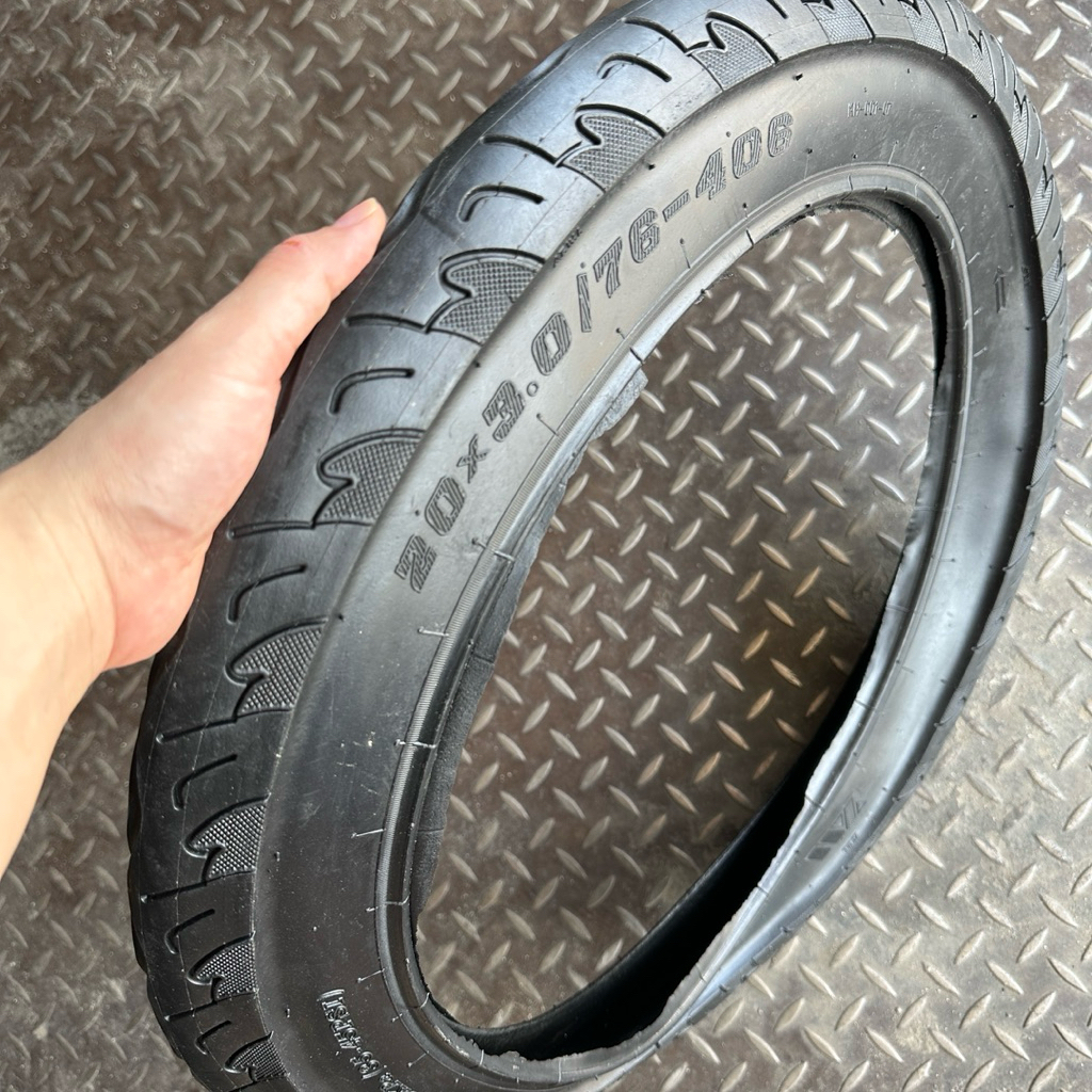 BAN LUAR SEPEDA 20 X 3.00 20X300 20x3.0 SWALLOW DELIUM UKURAN 20 × 3.0