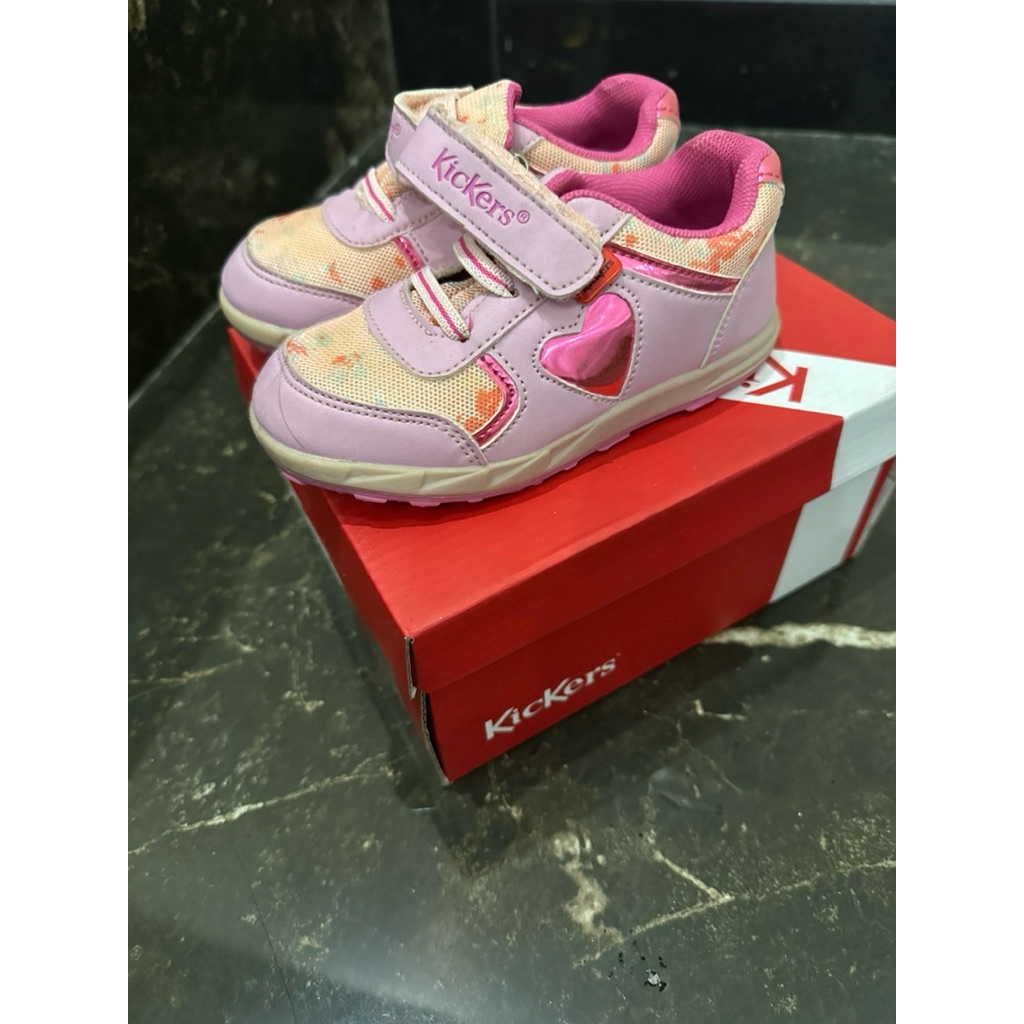 sepatu sneakers anak original KICKERS