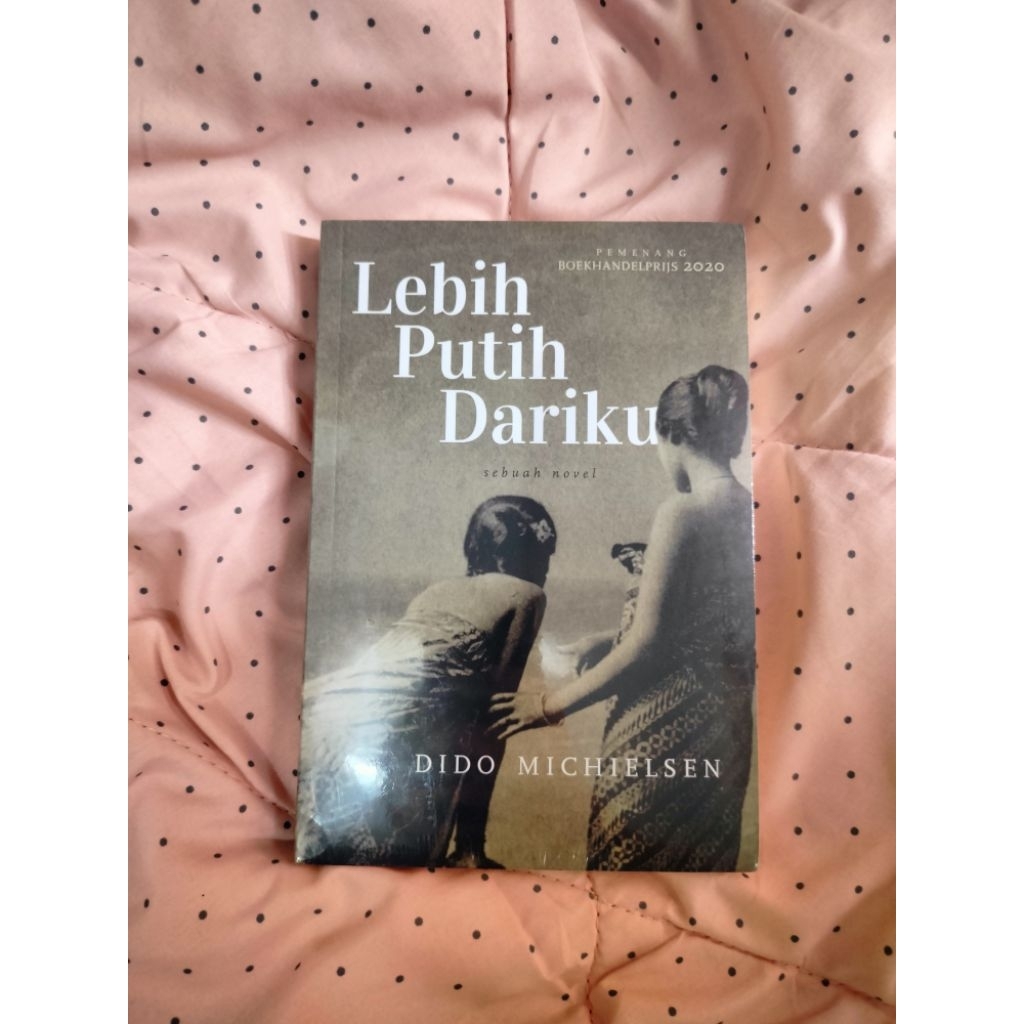 Novel Lebih Putih Dariku