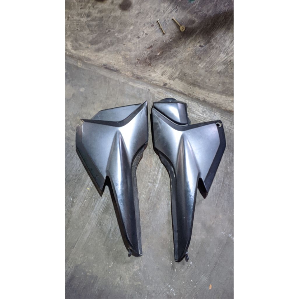 Cover Tutup Aki Megapro Primus 2006-2010 Original Copotan Body Samping Kondisi Bahan