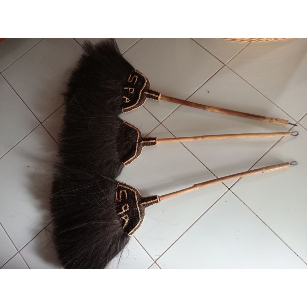 sapu ijuk gagang rotan