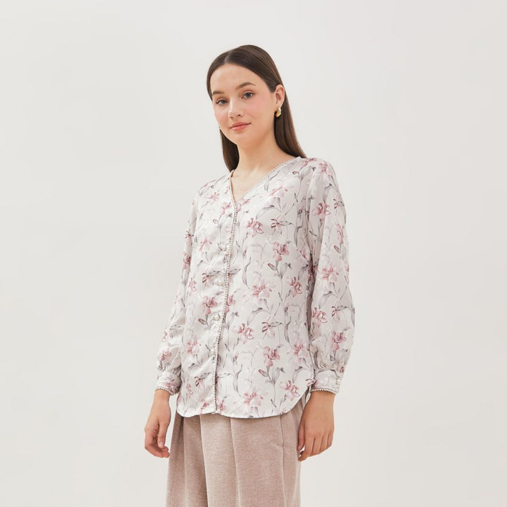 Blouse Wanita V-Neck Floral pearl SIMPLICITY