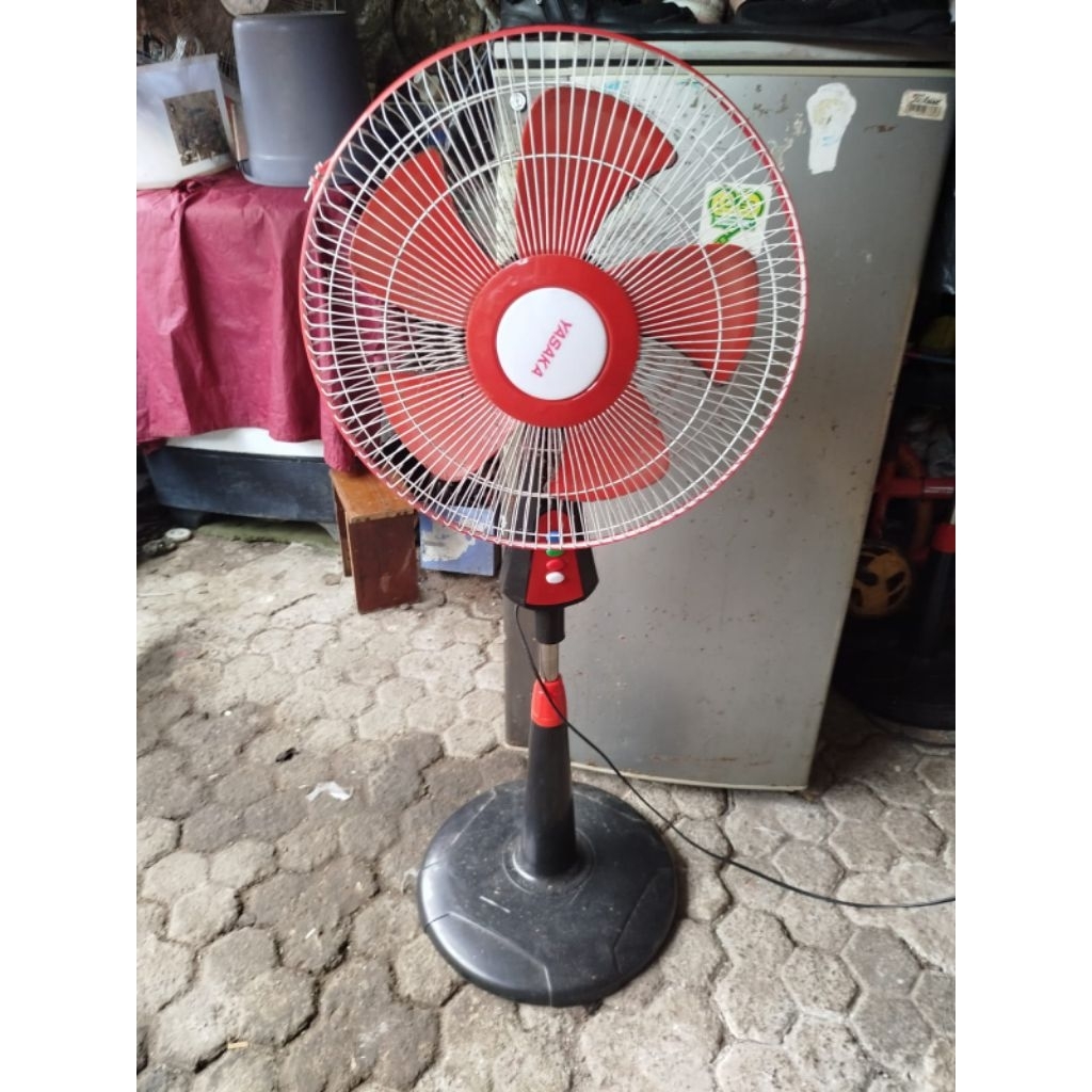 kipas angin berdiri YASAKA 16"