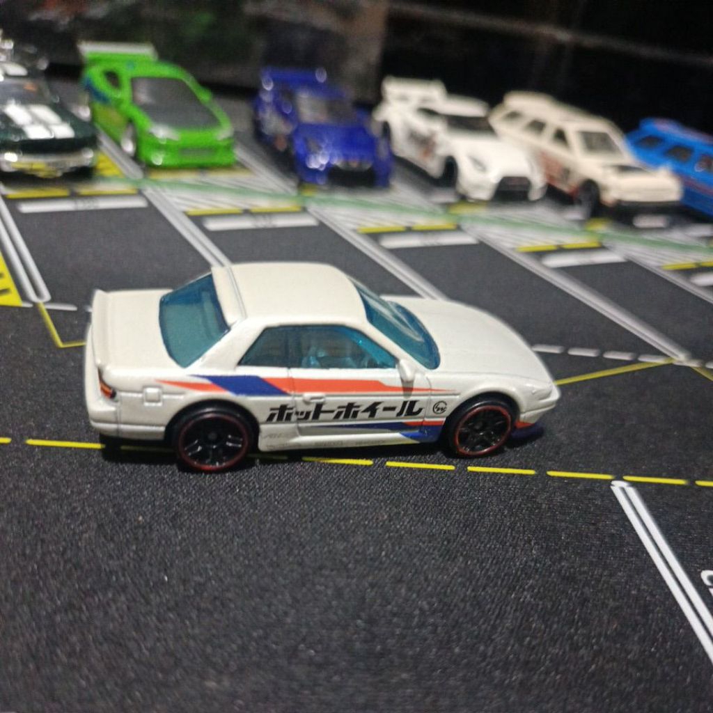 hotwheels nissan silvia s13