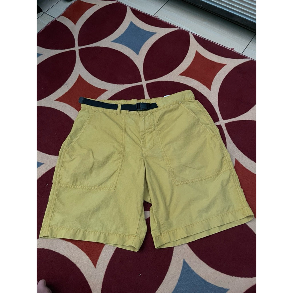 Celana Pendek uniqlo utility kuning