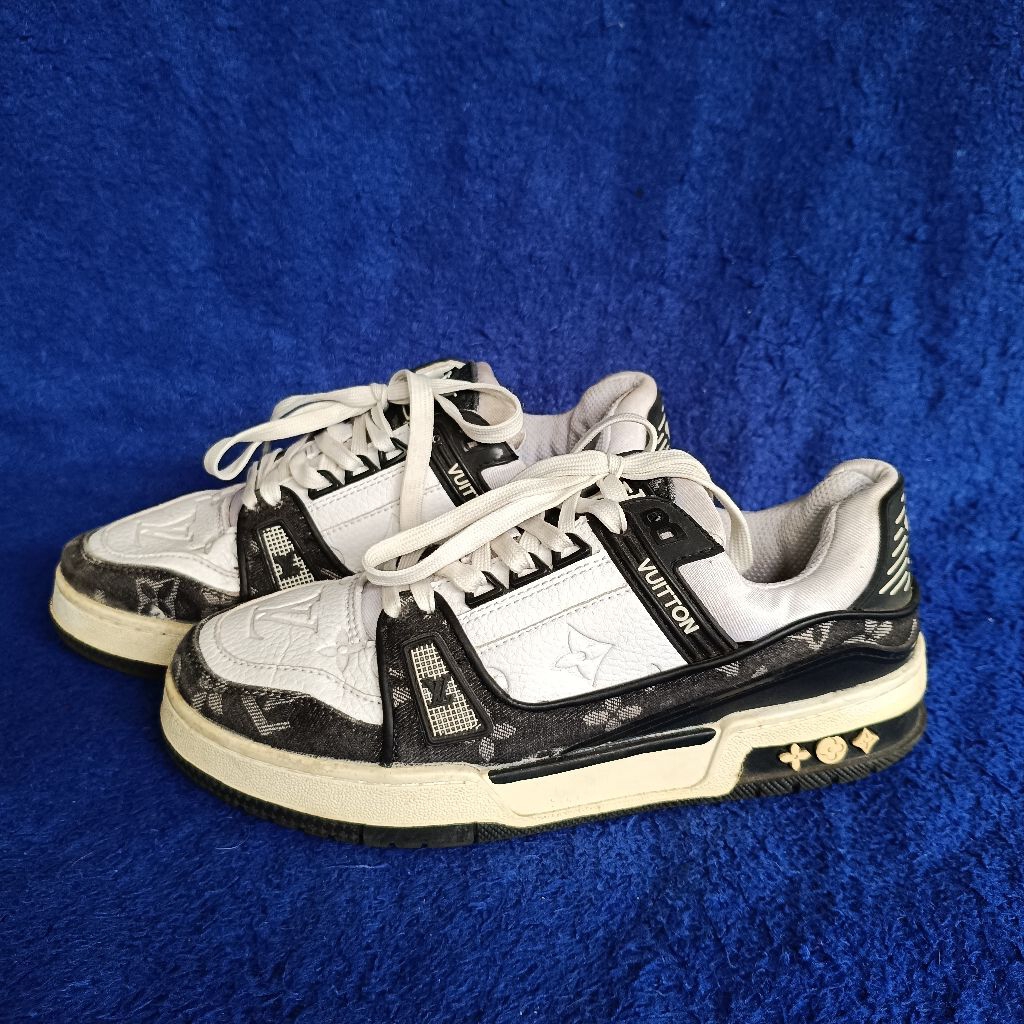 Sepatu LV Trainer Louis Vuitton