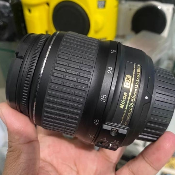 Lensa DX AF-S Nikkor 18-55 mm