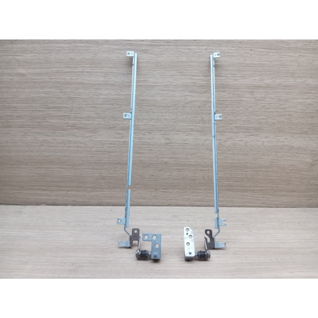 Engsel Hinge Axioo M72SR