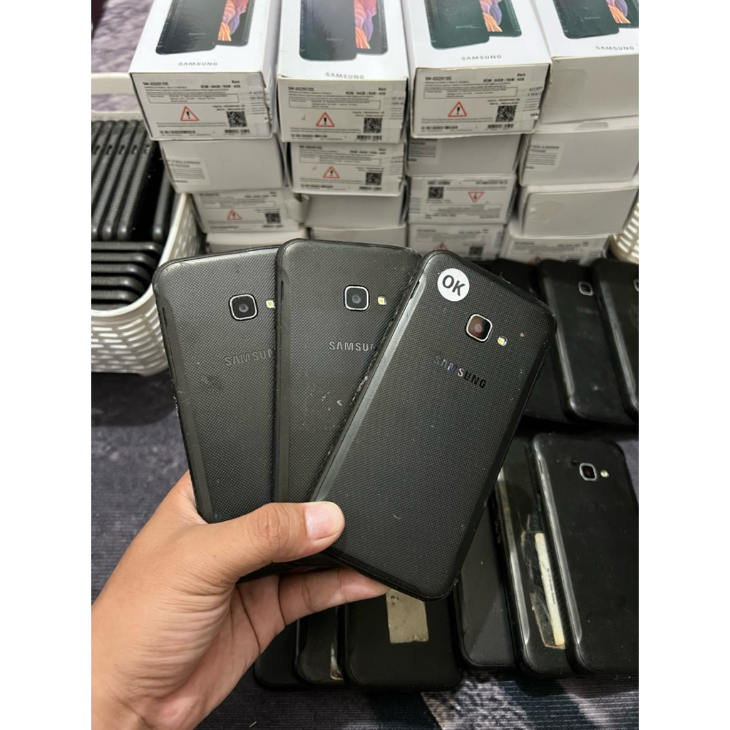 Samsung Galaxy XCover 4 2/16Gb Fullset