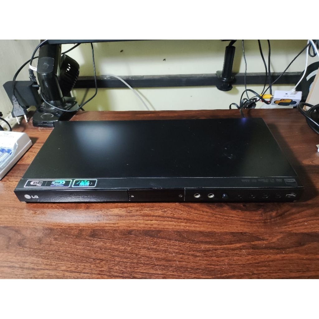 LG DVD CD Player DV586 Preloved