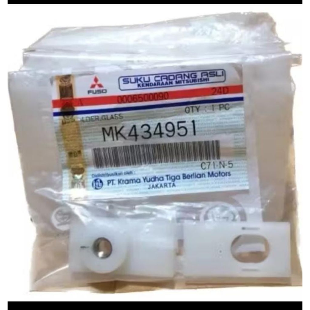 GLASS HOLDER  PANGKON DUDUKAN REL KACA PINTU MITSUBISHI CANTER ORIGINAL MK434951