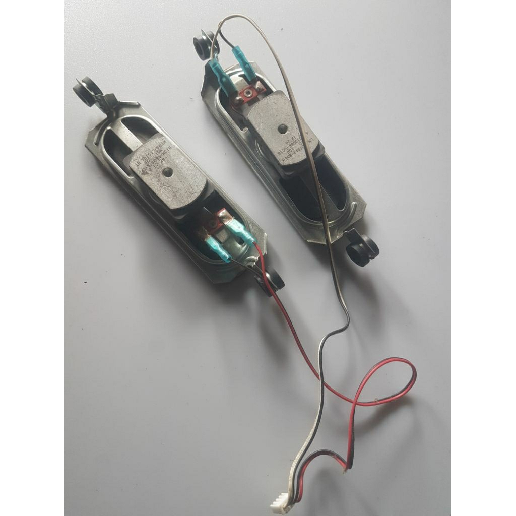 SPEAKER TV PANASONIC TH-32E302G BEKAS NORMAL