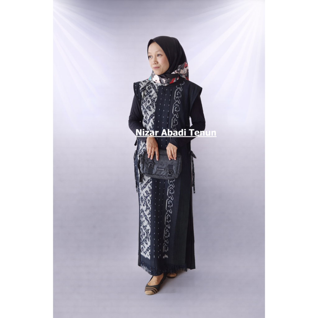 Vest Tenun Terbaru, Vest Panjang Kekinian, Baju Tenun Etnik Wanita Terbaru - Motif Kalimantan Hitam