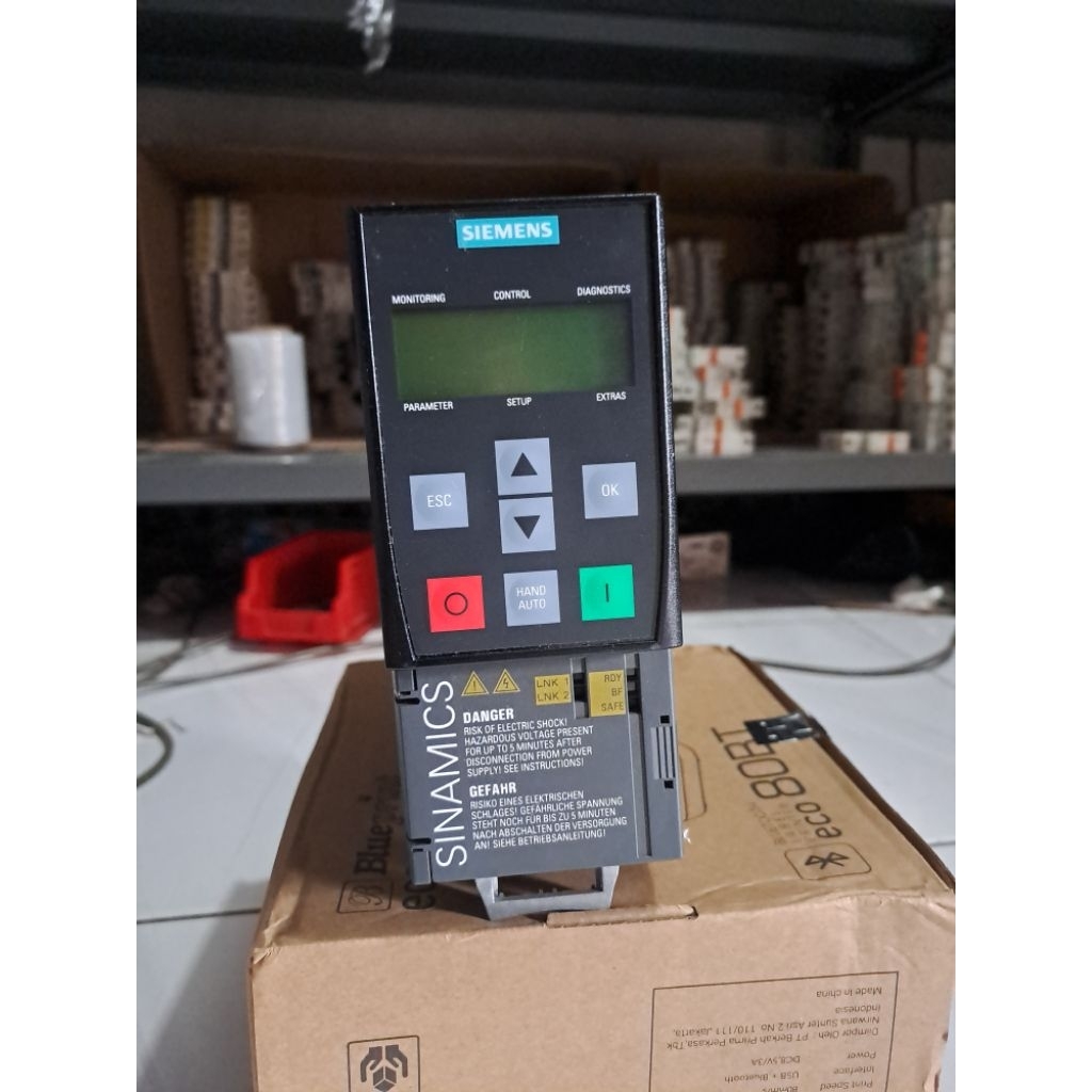 Siemens Inverter Drive, 0.55 kW, 0.75HP 3 Phase, SINAMICS G120C PN 1P 6SL3210-1KE11-8AF2