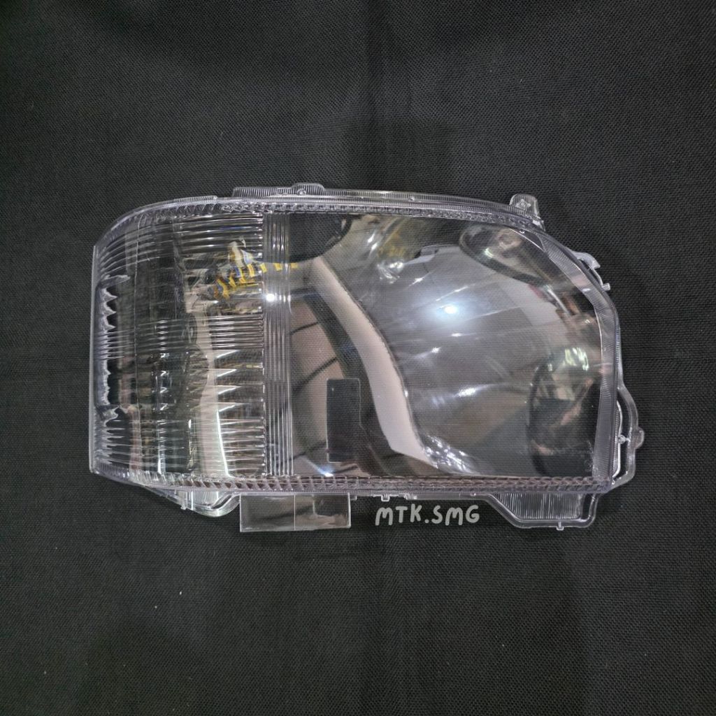 MIKA Headlamp / MIKA Lampu Depan Hiace Commuter 2004