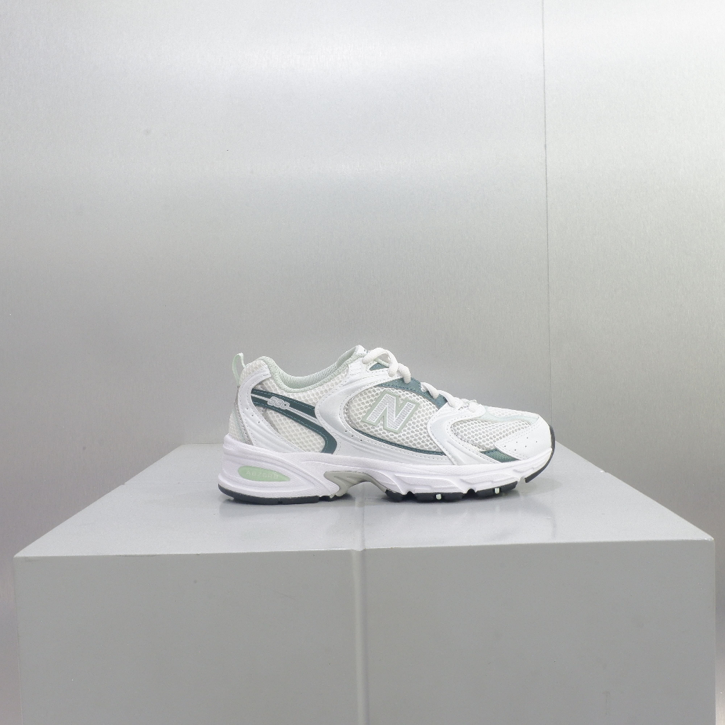 SNEAKERS MR530RB “WHITE GREEN SILVER”