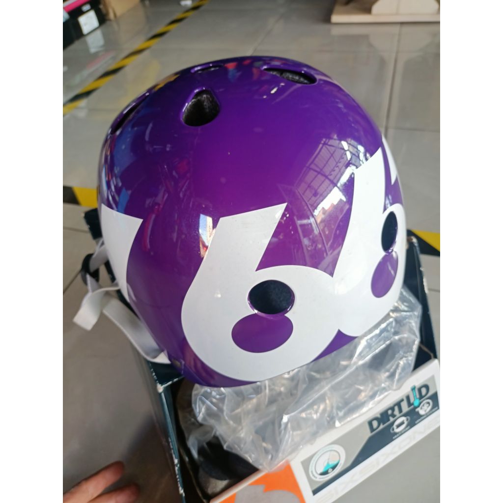 Helm sixsixone purple