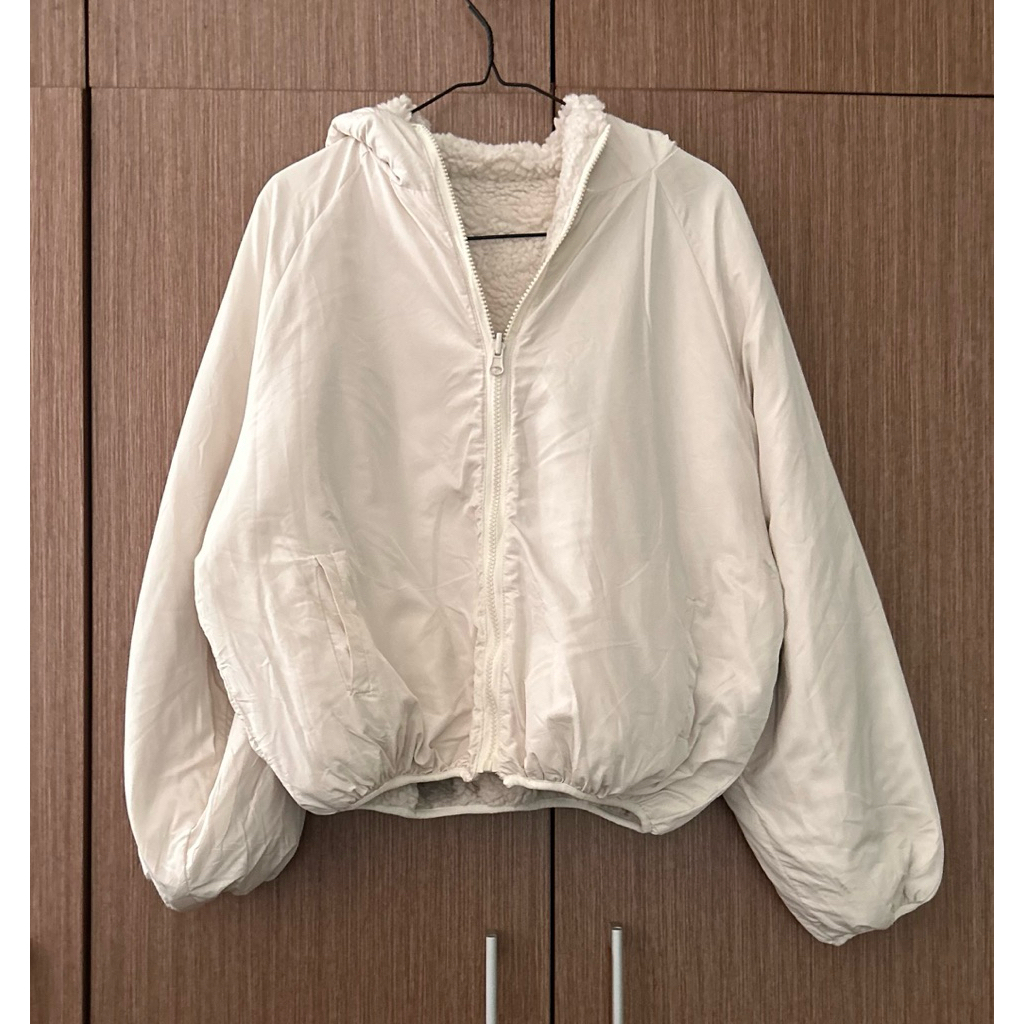 jacket crop winter bolbal bolak balik bulu cream ivory balon lengan balon hoodie oversize parasut mi