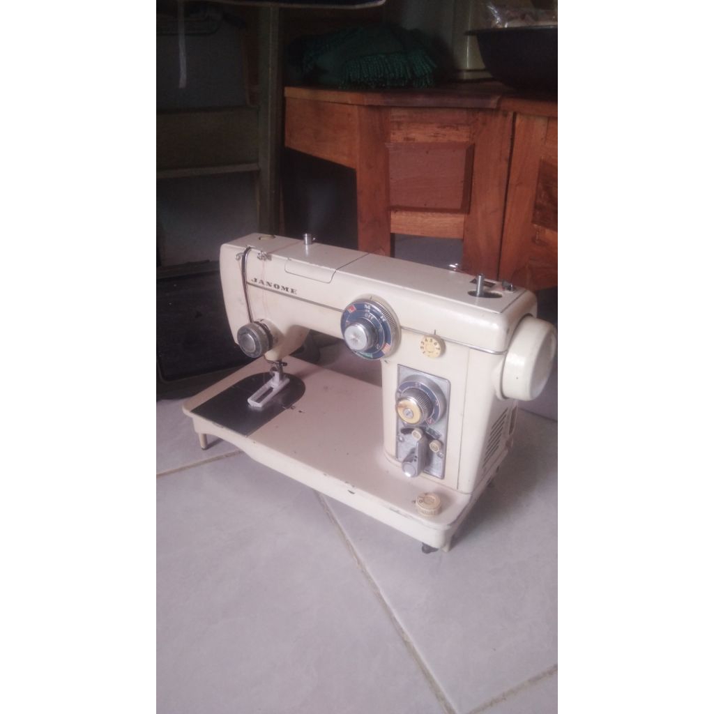 mesin jahit janome lubang kancing