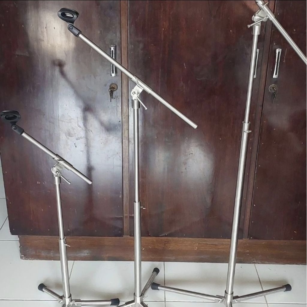 Stand Mic Stainless Sedang Super Awet Stand Mic Tanggung Mic Vocal Cagak Tiang SS T