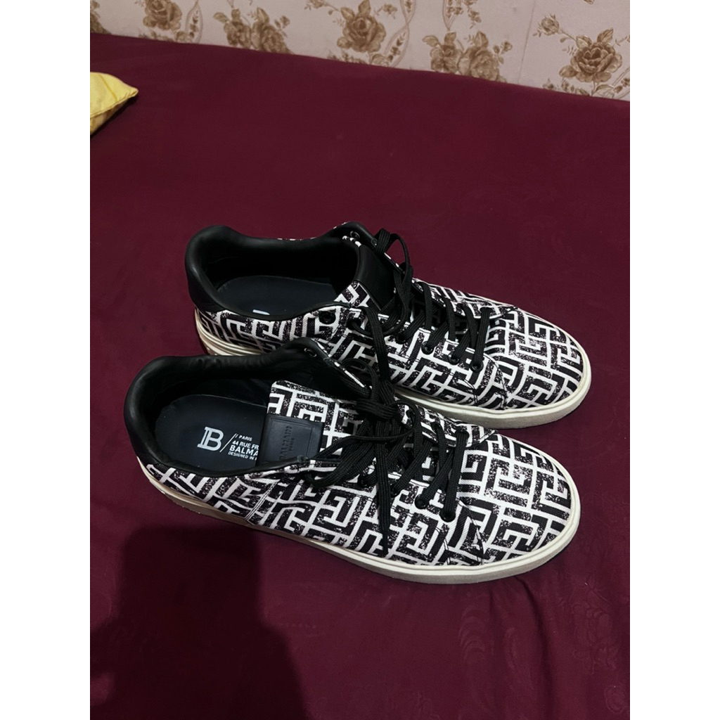 sepatu pria cowok balmain size 45 like new