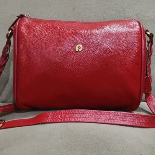 TAS SELEMPANG PAPILLON  SEKEN WARNA MERAH MULUS BANGET