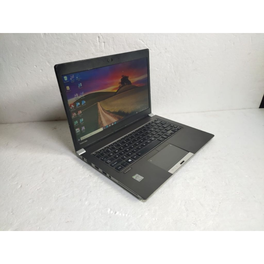 Laptop Murah Toshiba portege Z30-A core i7-4600U Ram 8Gb Ssd 256Gb(B283)