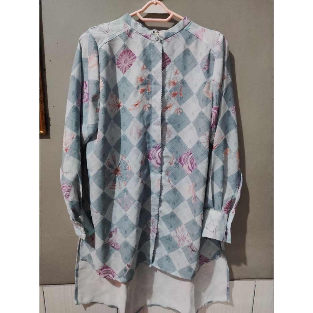 preloved  blouse Buttonscarves X ria miranda