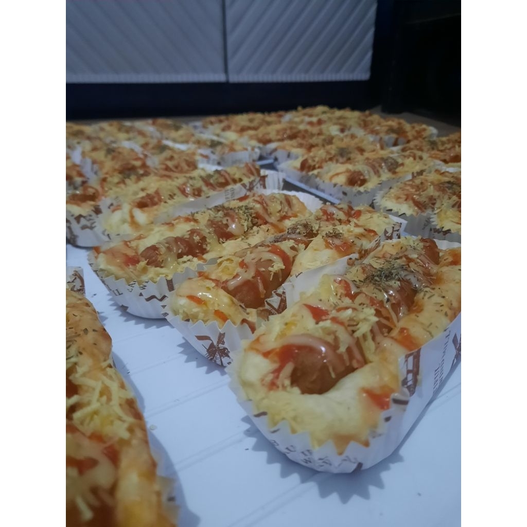 Roti Sosis keju/roti lezat/extra keju