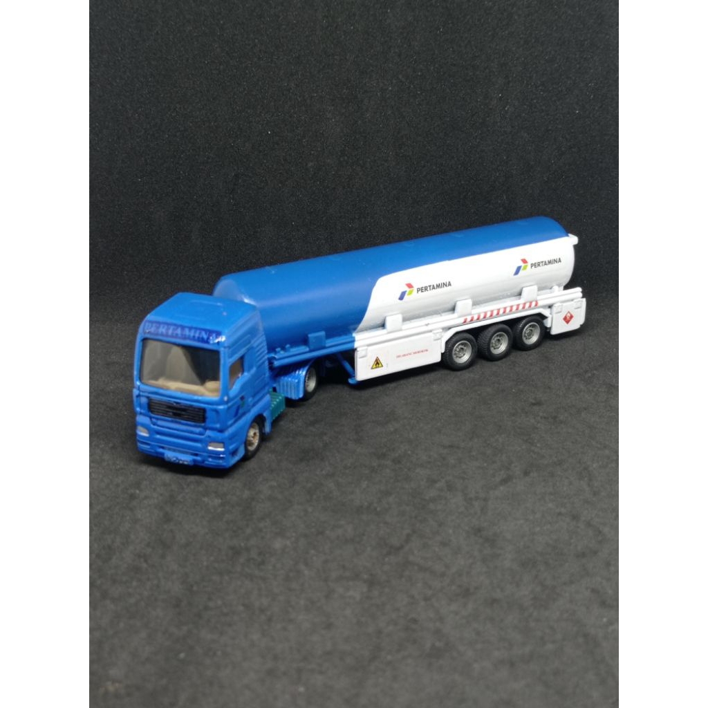 Diecast SIKU MAN Tank Truck Custom Pertamina