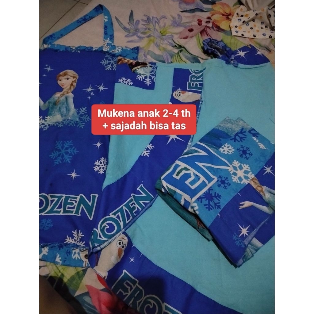 Mukena anak Frozen free sajadah jadi tas