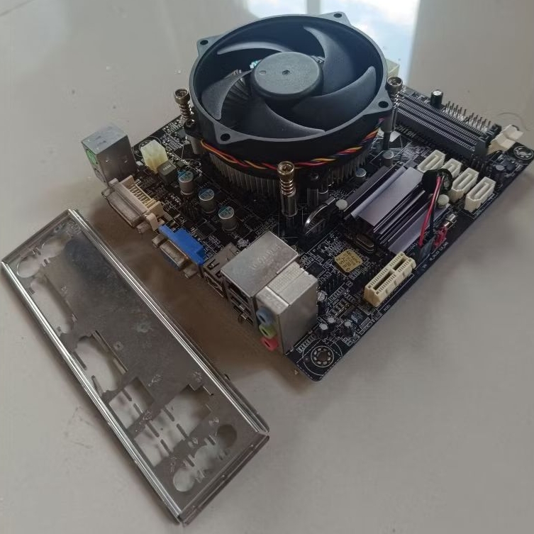 Paket Motherboard Mini ITX H61 + i7-3770 + RAM