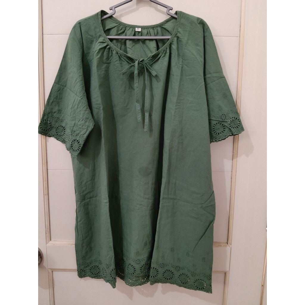 Blouse katun ada katbol pinggir warna sage