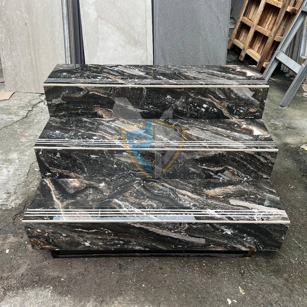 GRANIT TANGGA STEPNOSING MOTIF MARMER