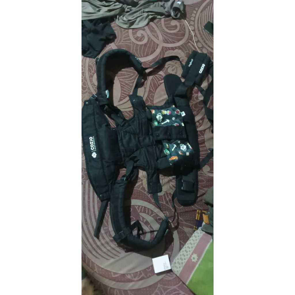 preloved gendongan bayi COZIO
