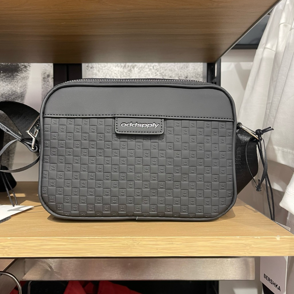 Waist Bag BERSHKA MEN Jastip (jasa titip)