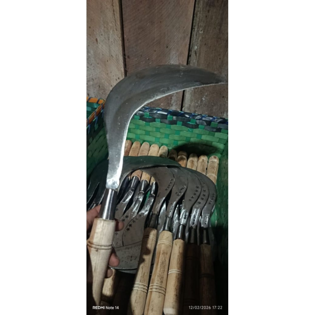 sabit rumput,aret rumput,sabit pencari rumput, sabit serbaguna