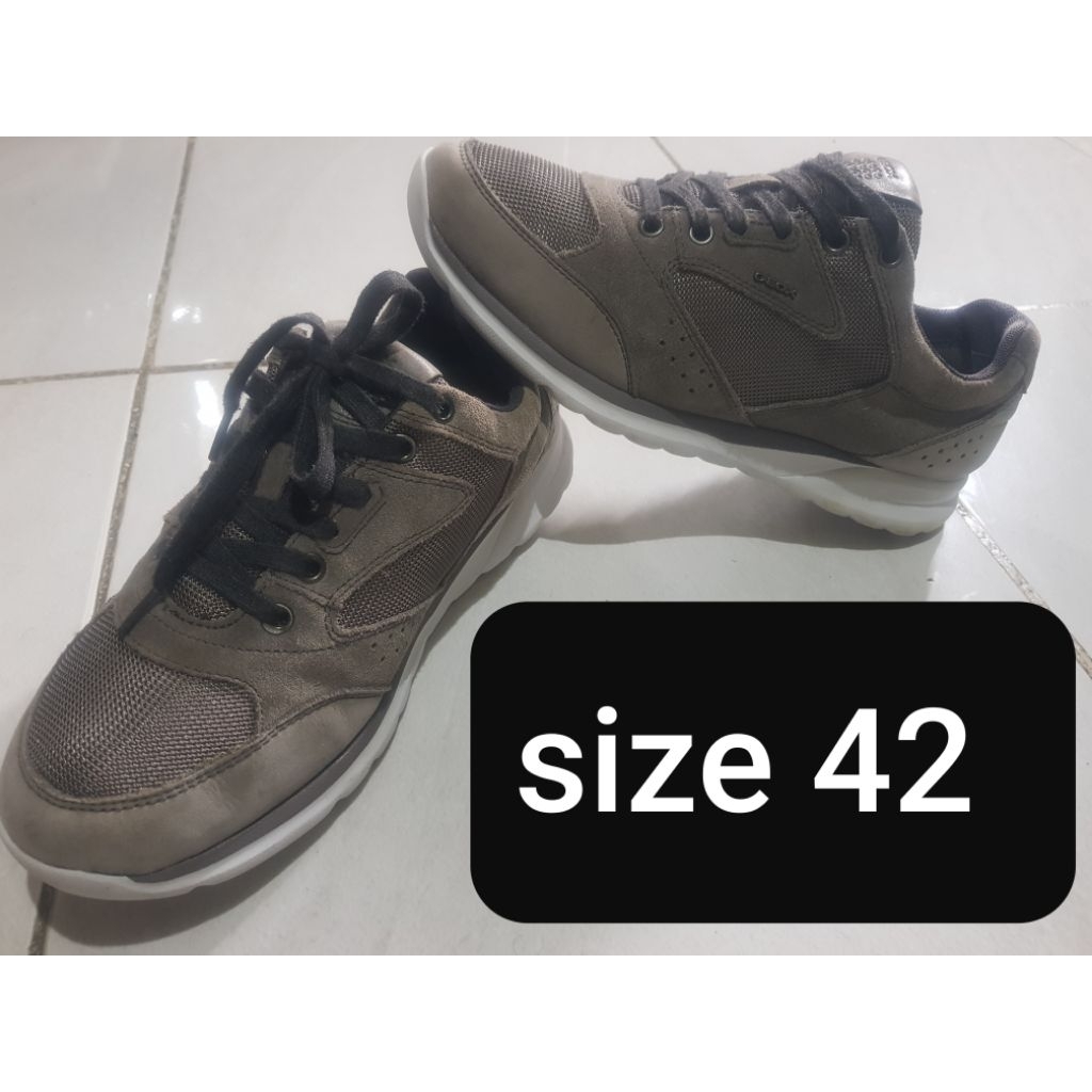 SepatuKasualGEOX