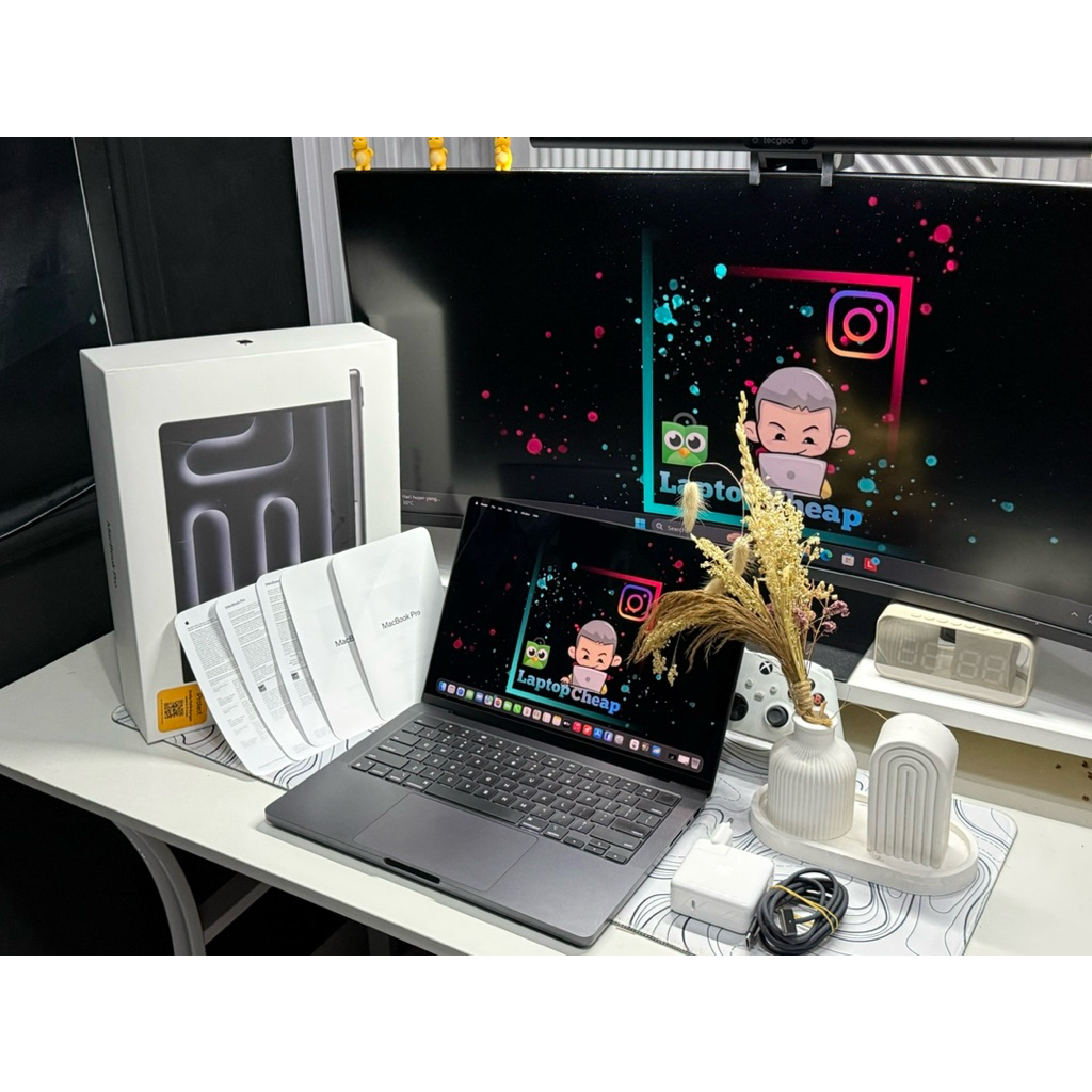 Macbook PRO M4 Ram 16/1TB IBOX Second Likenew BH 100% CC 8 Garansi ON