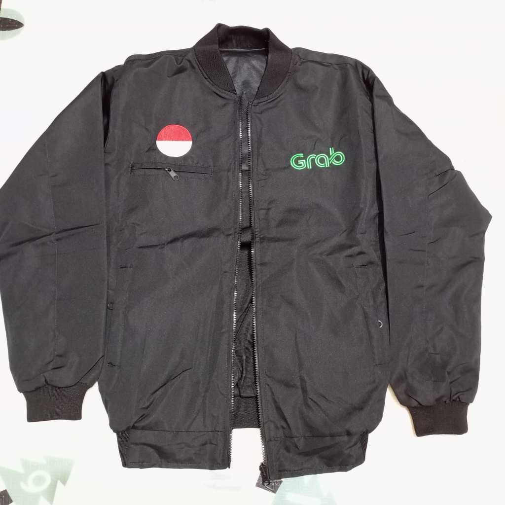 JAKET GRAB ITEM BOLAK BALIK POLOS ITEM GAK GAMPANG KOTOR LAKI BANGET WARNA ITEM KEREN LOGO BORDIR RE