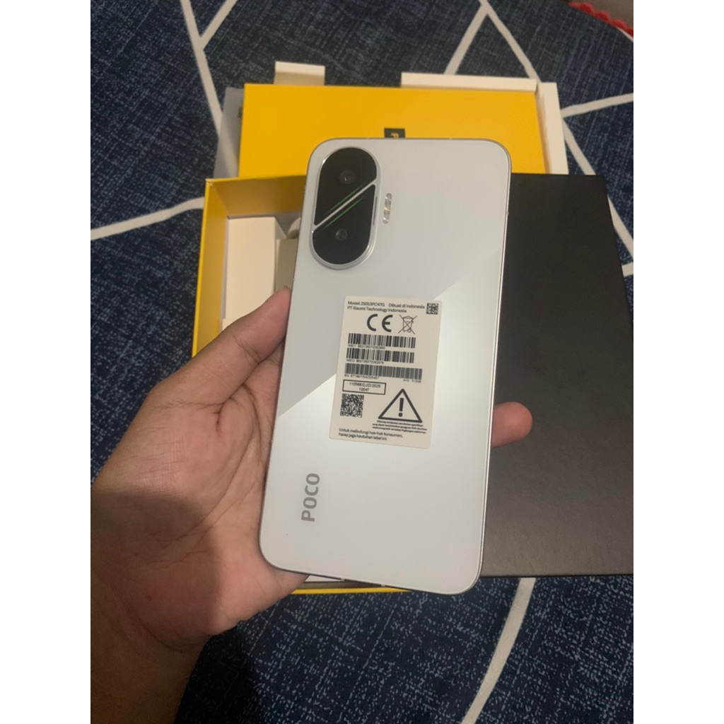 Poco F7 12/512 second like new