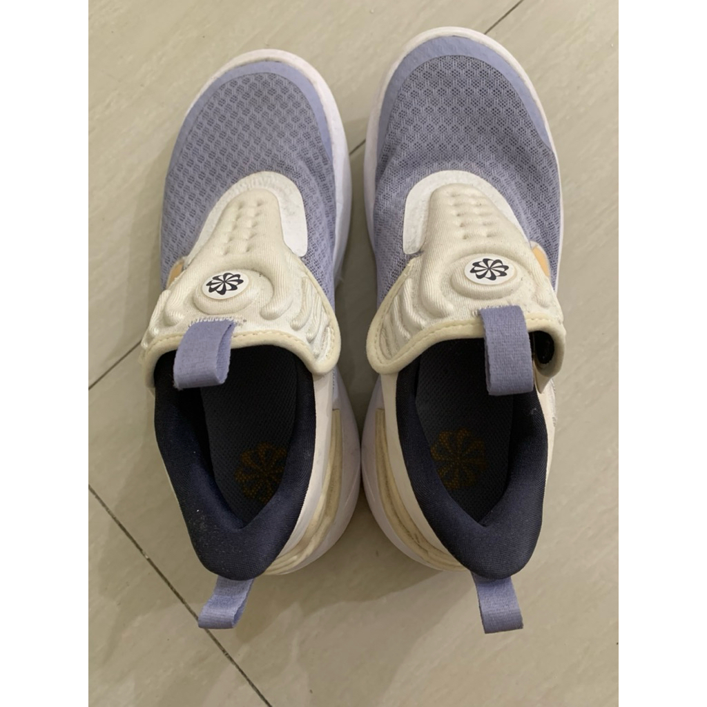 PRELOVED - SEPATU NIKE