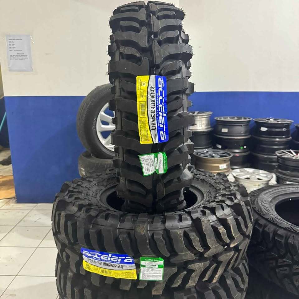 BAN MOBIL OFFROAD RING 15 UKURAN 31X10,5 R15 ACCELERA BADAK EXTREME