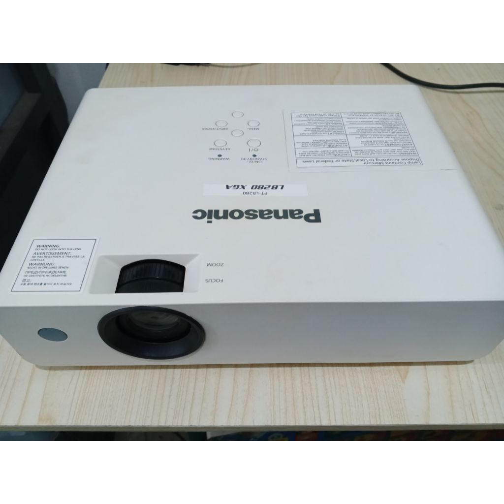 proyektor panasonic PT LB280 HDMI